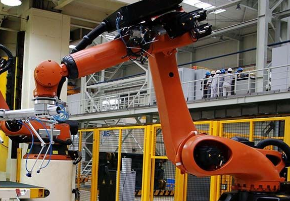 工业焊接机器人和传统手工焊接的区别